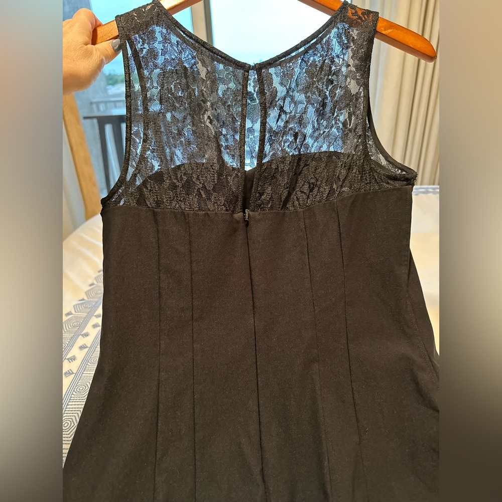 Black Sleeveless lace top dress